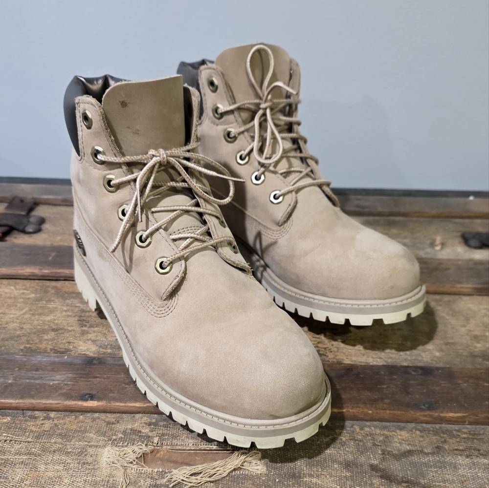 Timberland Premium 6" Cream Bronze Boots Clean Girl Nuetral Women 8.5 / Boys 7